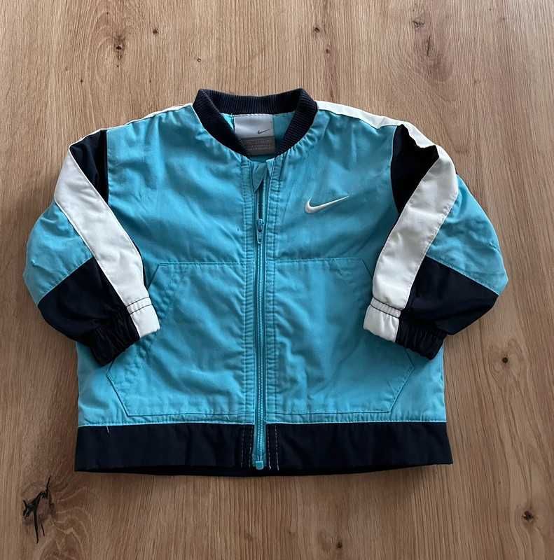 Niebieska granatowa kurtka chłopięca wiosenna Nike 6 miesięcy 62-68 cm