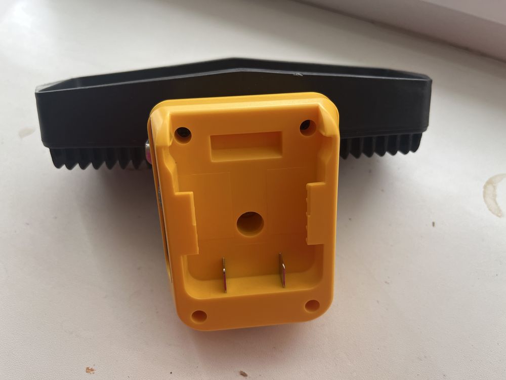 Лампа світильник прожектор ліхтар DeWalt USB 30led  18V/20V(без акум)