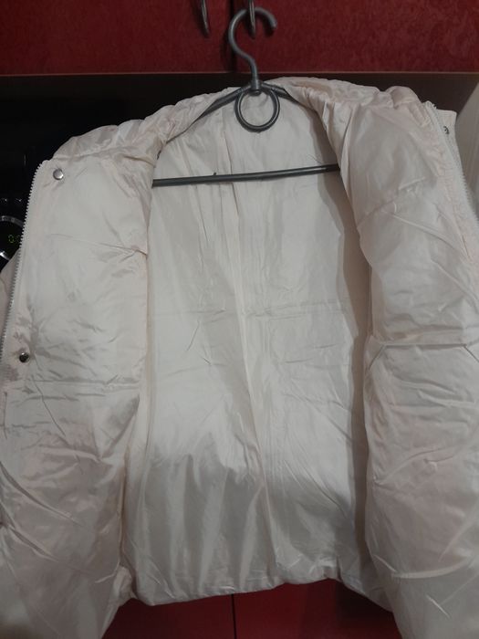 Куртка нова для дівчинки