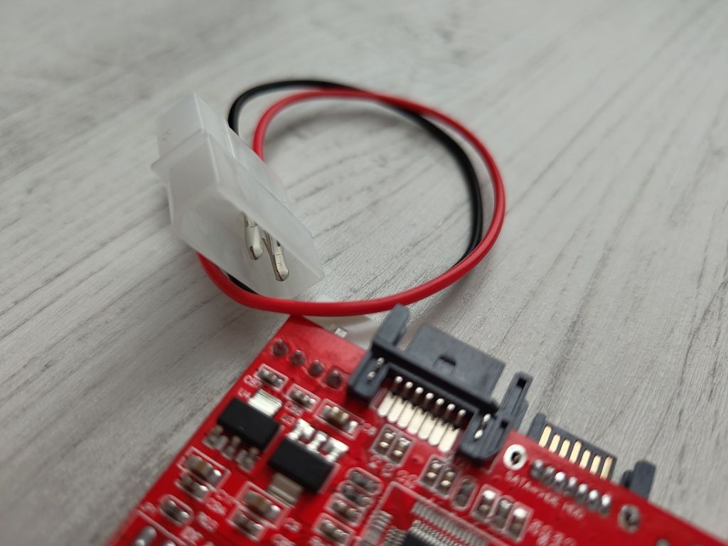 Adapter dwukierunkowy IDE  SATA