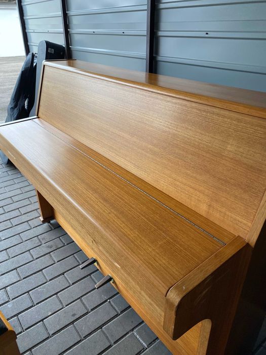 Pianino Barratt & Robinson