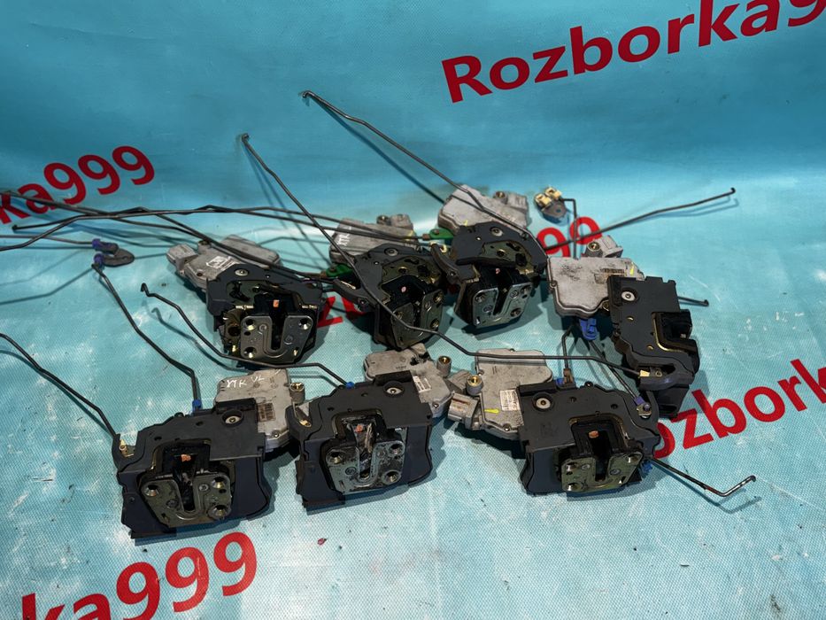 Замок дверей Nissan x trail t30 замки Х трейл т30