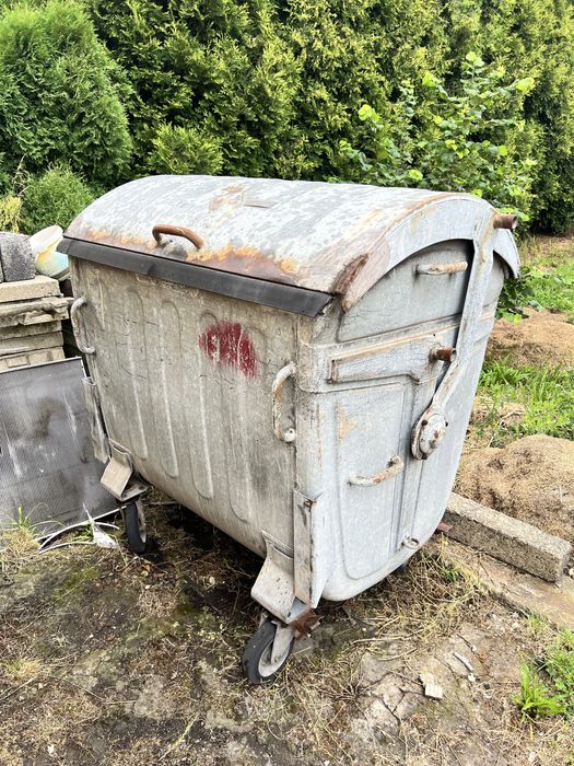 Kosz na śmieci metalowy kontener 1000l