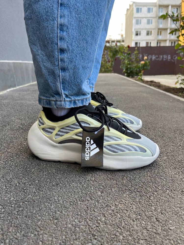 •Акція! Кросівки Adidas Yeezy boost 700  •41-46•