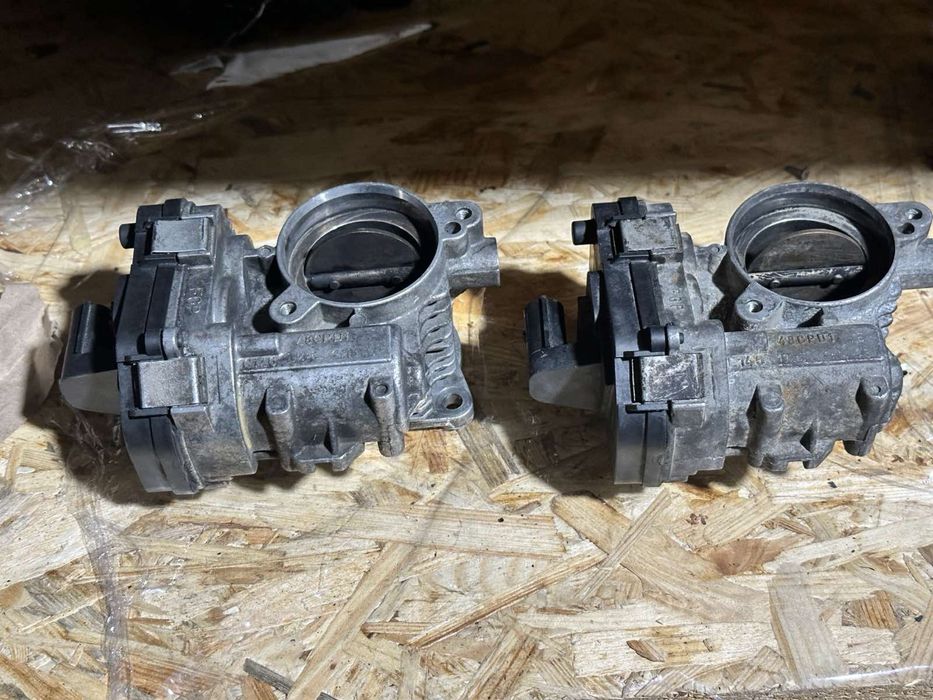 Дросельна заслонка заслінка Opel Astra Zafira Vectra 1.9 CDTI опель