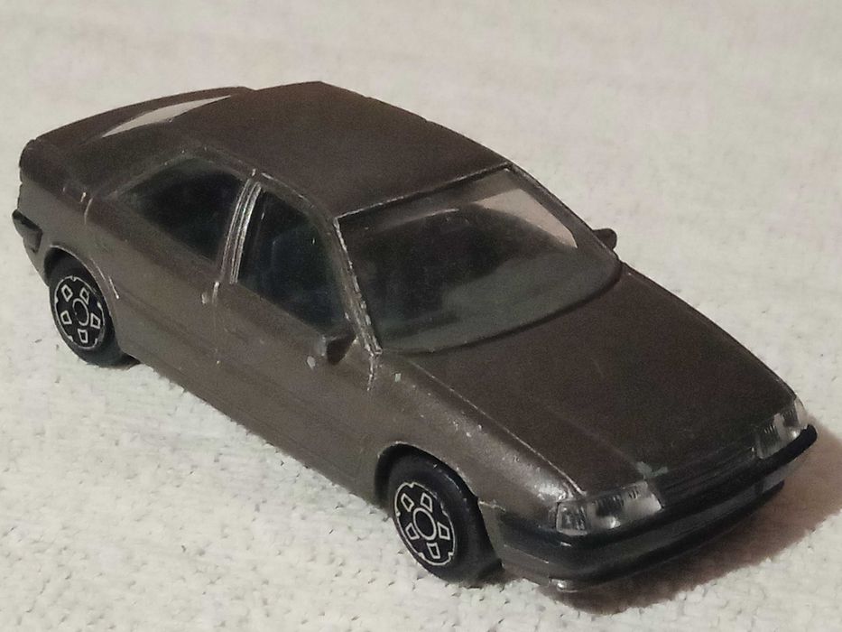 model Citroen Xantia 1/43 Burago