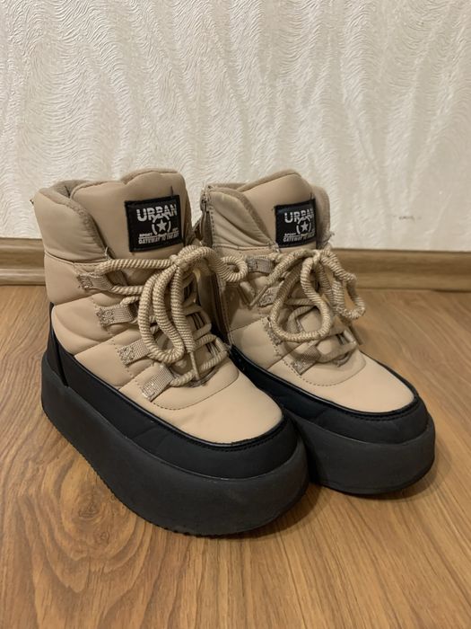 Зимові сапожки на дівчинку 32 розмір