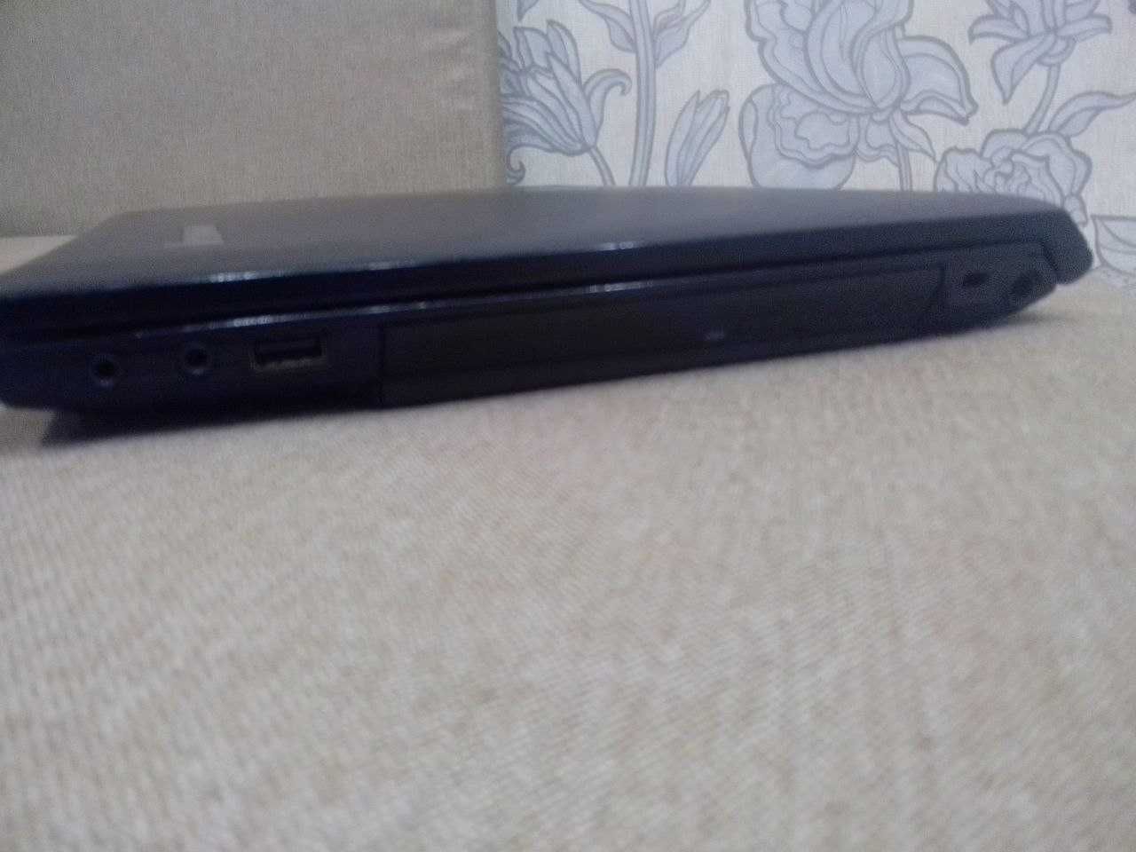 Ноутбук Lenovo b560
