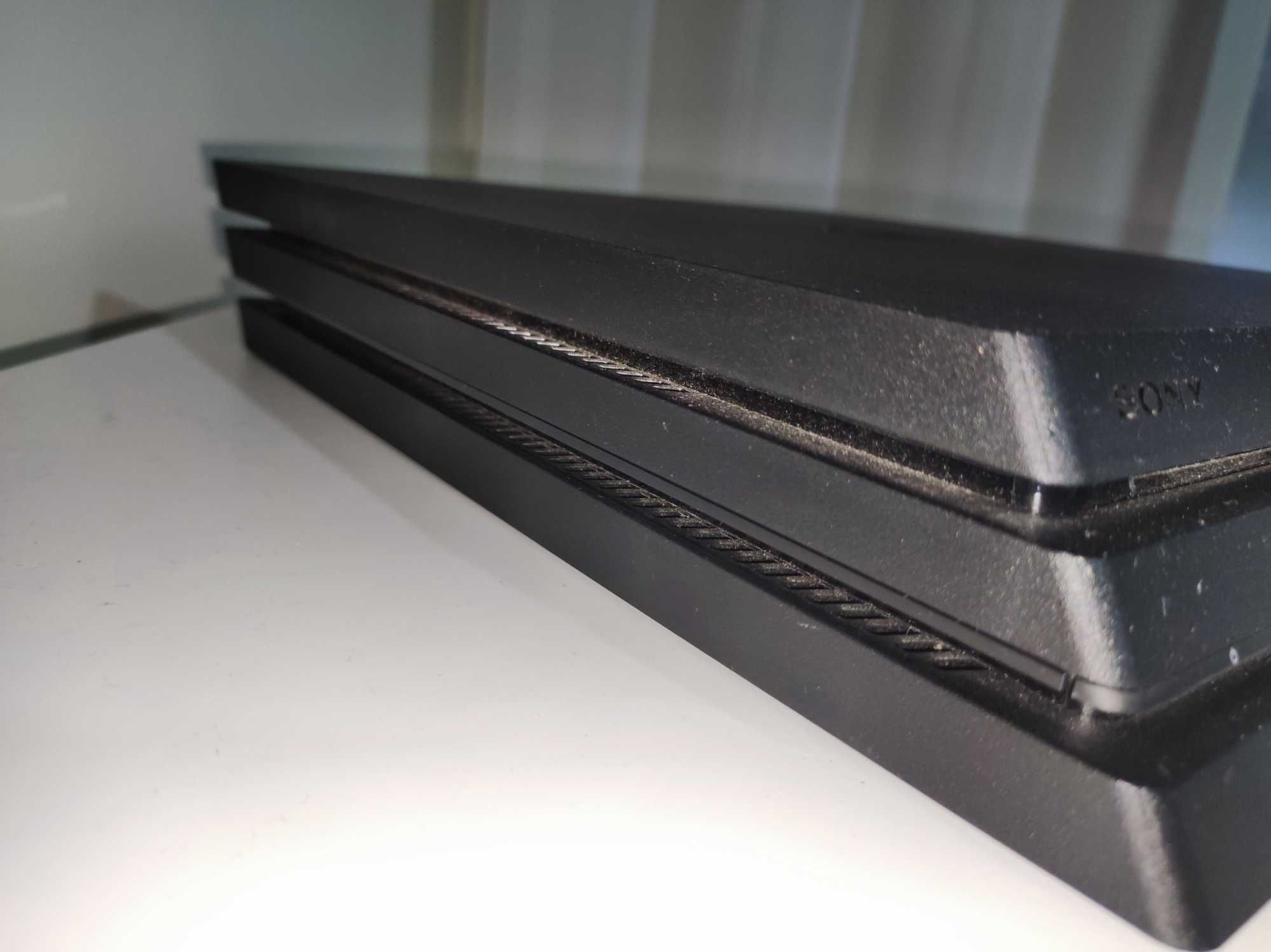 Ps4 pro como nova e assessórios