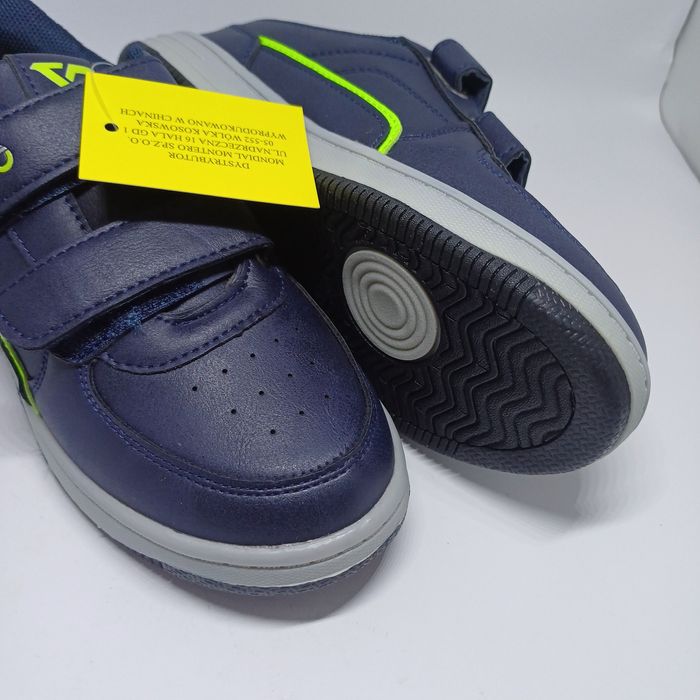 Nowe sportowe adidasy roz 32