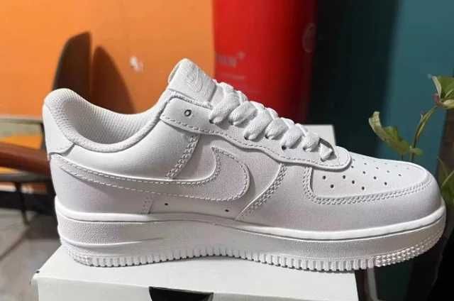 Nowe Nike Air Force 1 Low '07 Białe eu 37.5 EU/23.5 CM