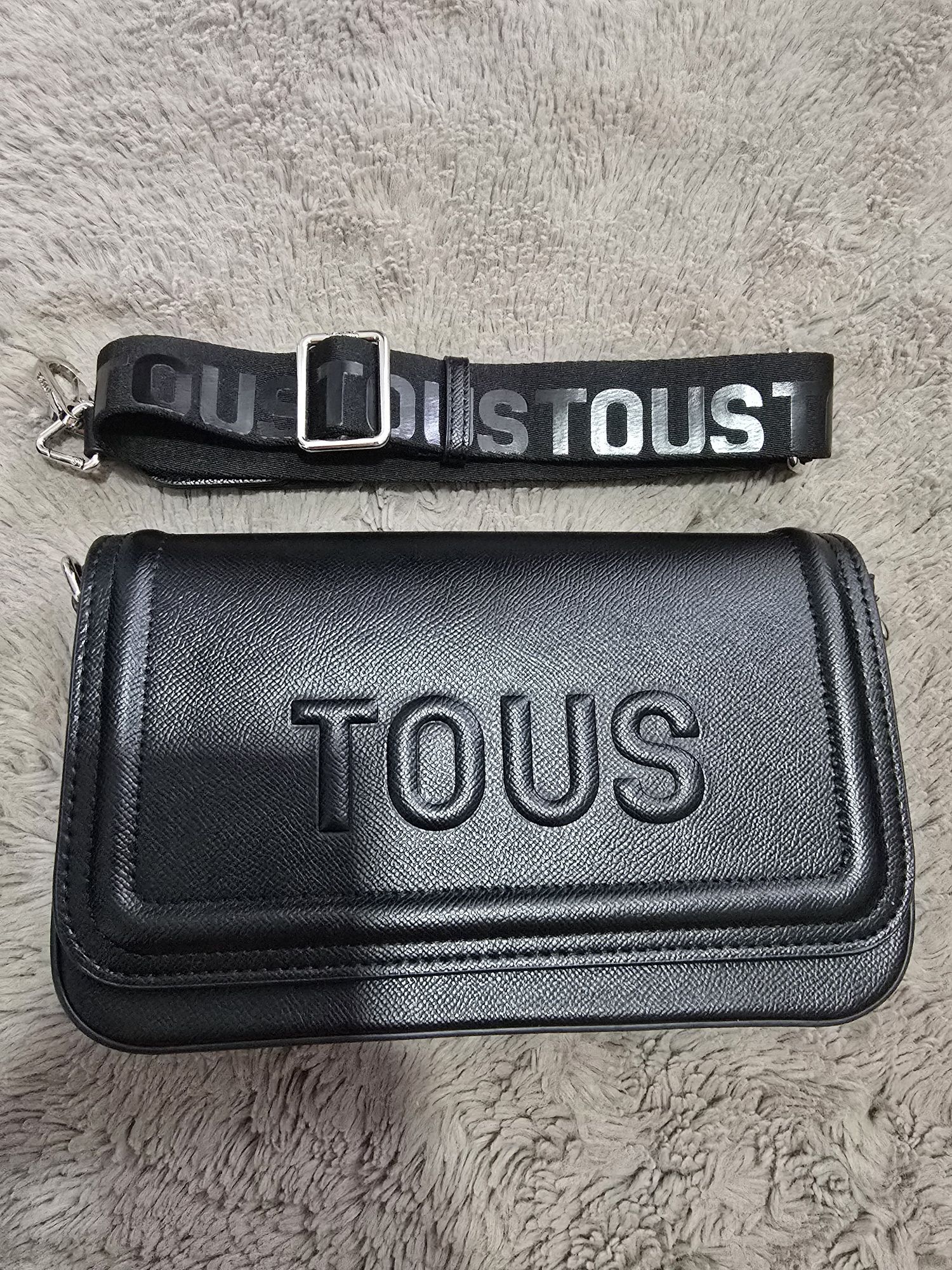 Mala tiracolo tous