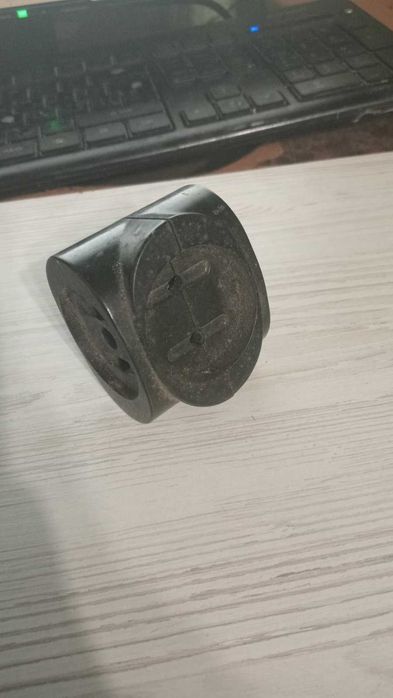 зарядки на телефон.