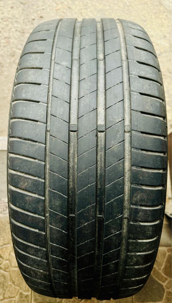 Продам комплект літніх шин Bridgestone Turanza T005 245/45 R19 102Y XL