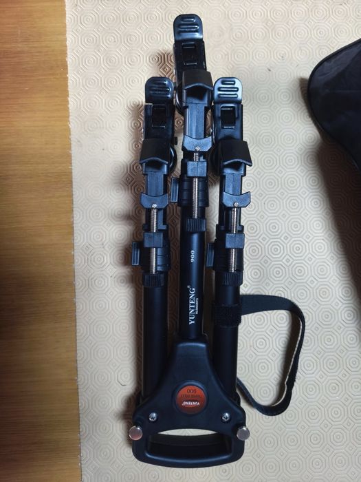 Carrinho Yunteng Dolly 900 para tripés câmeras