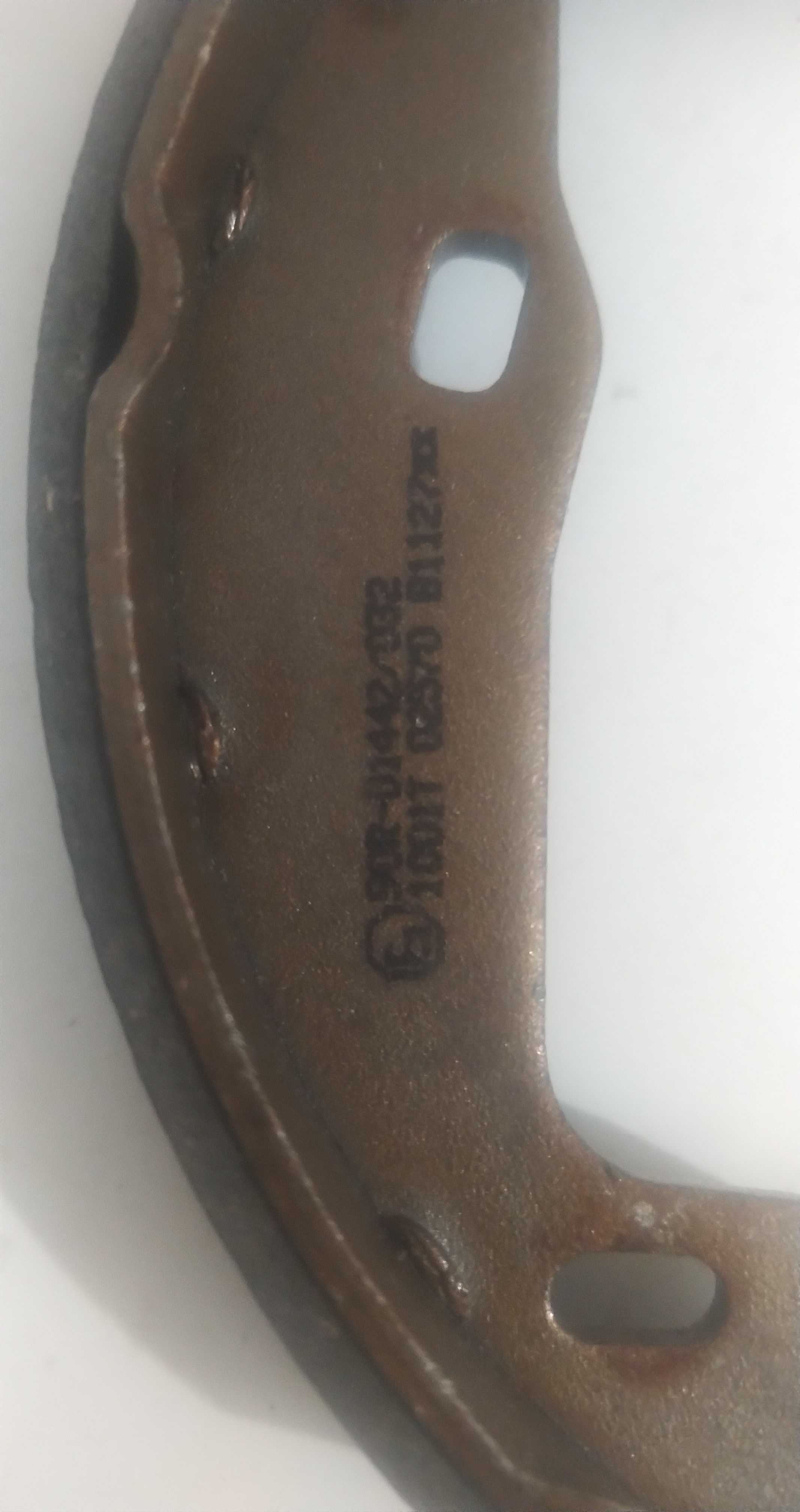 Гальмівні колодки задні LPR 02570 (барабанні),