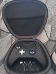 Comando Xbox One elite wireless com tudo novo algumas marcas de uso.