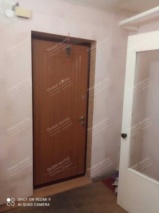 Трикімнатна квартира з автономним опаленням на першому поверсі