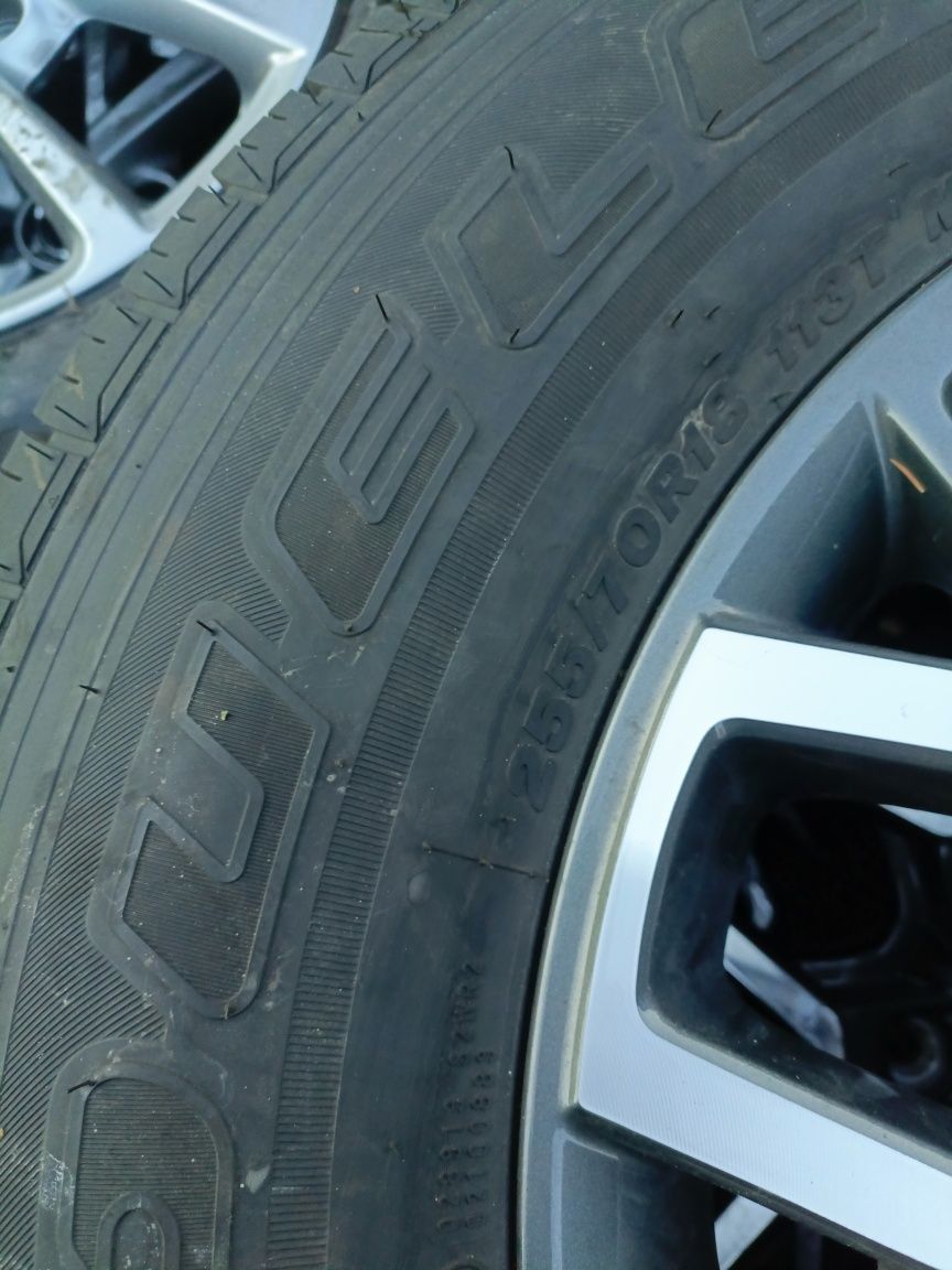 Nowe demo koła aluminiowe jeep Wrangler 255/70/18 Bridgestone 5x127