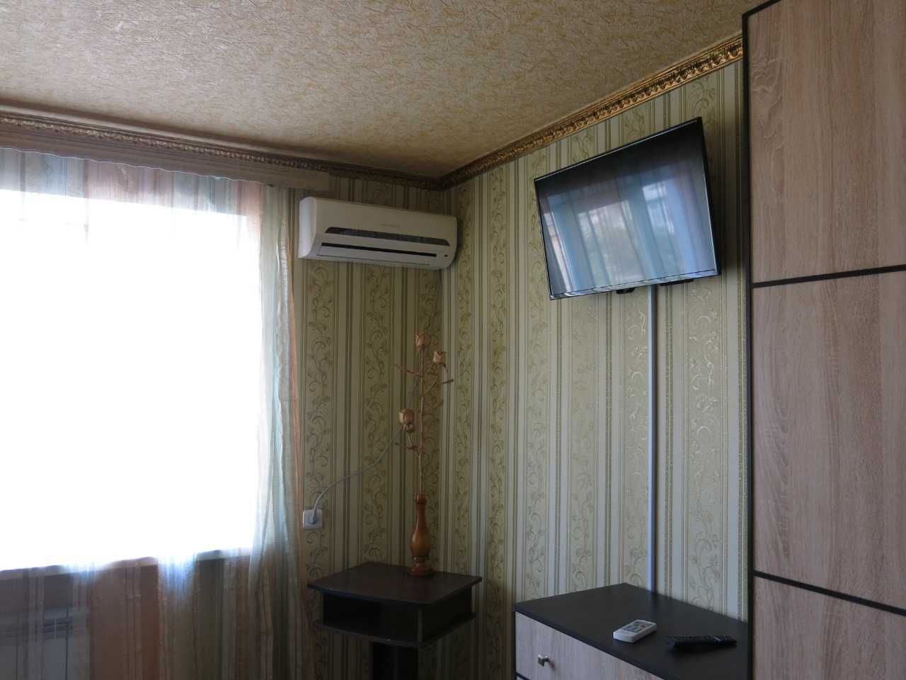 Продам отличную двушку в Центре на улице Пушкинской - всё есть.
