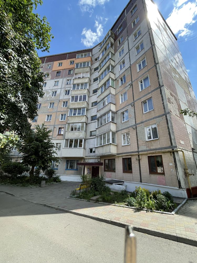 3 кім на 15 Квітня з меблями та технікою