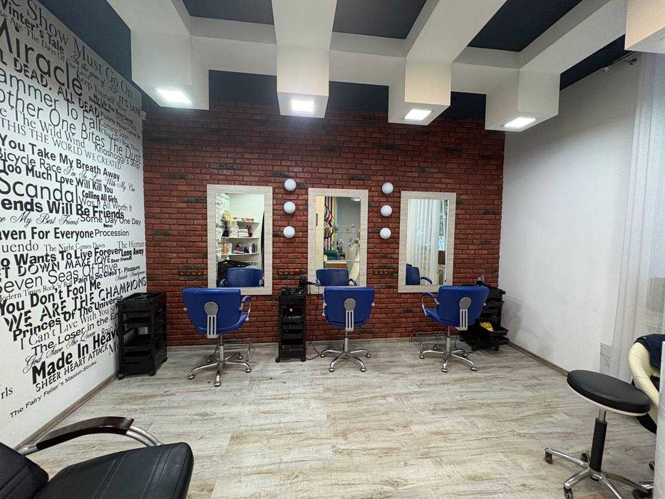 Оренда робочих місць у салоні краси (перукар, косметолог, масажист)