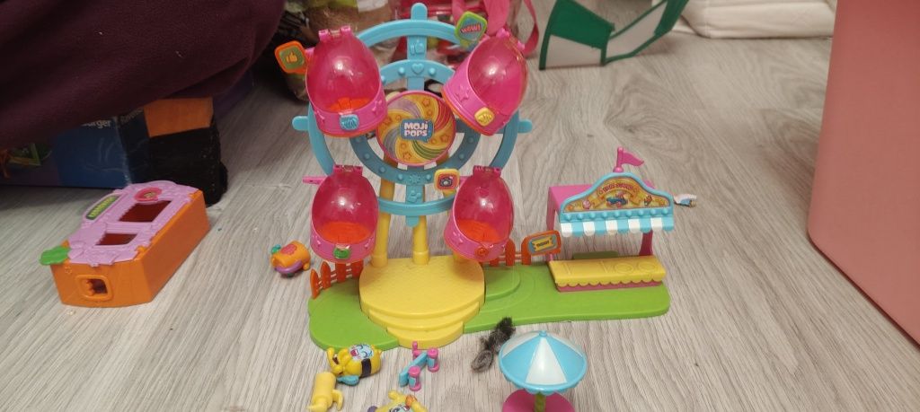 Moji pops zestaw karuzela, auto,domek celebrity