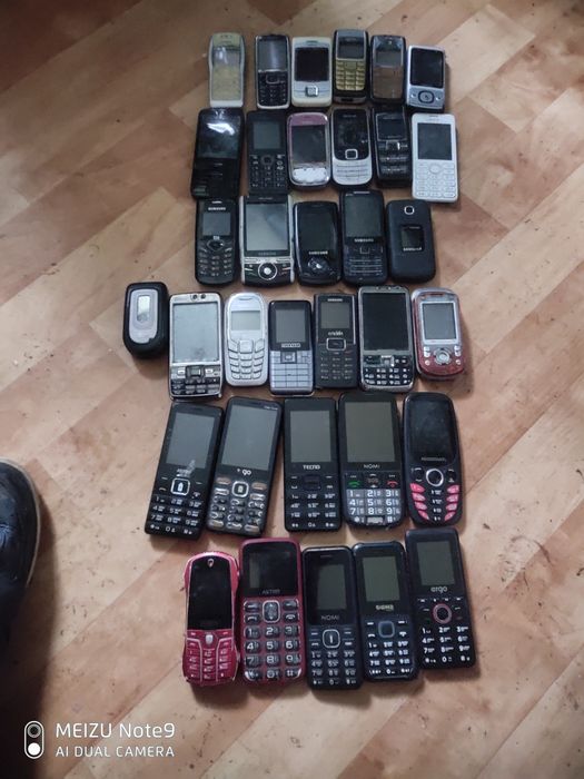 34 телефона одним лотом Nokia Samsung