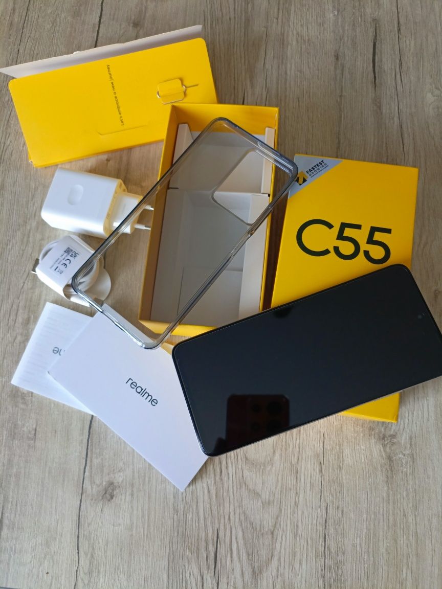 Продам новий смартфон Realme C55 8/256 GB.Колір золотистий.