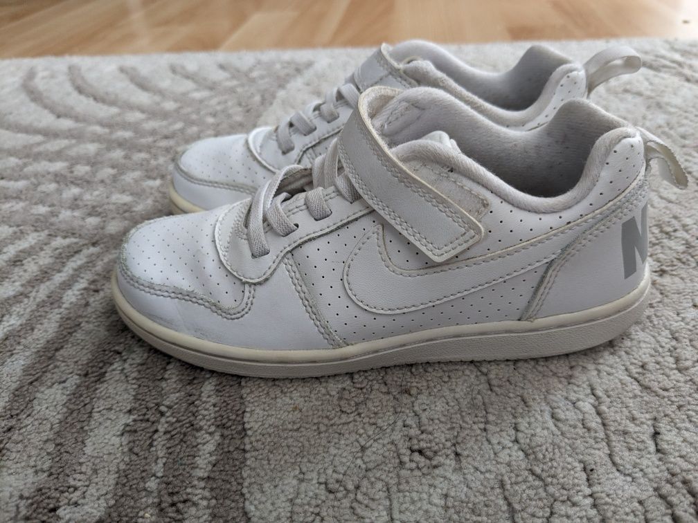 Buty Nike dziecięcie buty białe r. 30