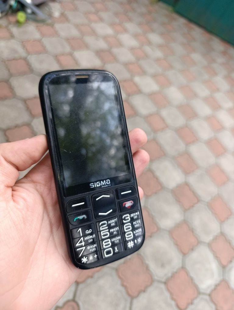 Телефони і планшети