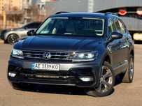 Avtoreal Volkswagen Tiguan SE R-Line 2.0 бензин