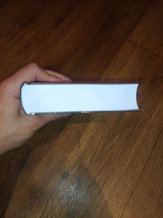 Виктор Гюго. Человек, который смеётся. Большие книги