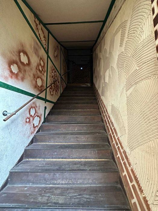 Продам 2-е комнаты в ком.кв. на ул. Нежинской угол Стиридоновской.