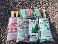 Ziemia ogrodowa, kora sosnowa, ziemia do iglaków