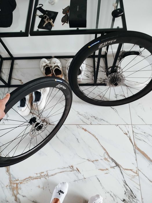 Koła karbonowe Zipp 303s