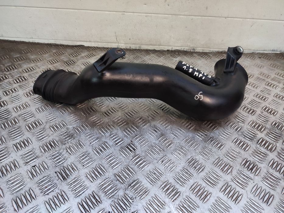 Alfa Romeo 159 1.8 MPI rura dolot powietrza