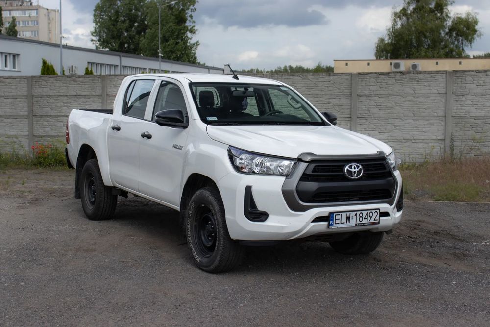Toyota Hilux salon polska / serwis aso / bezwypadkowy / możliwe finansowanie