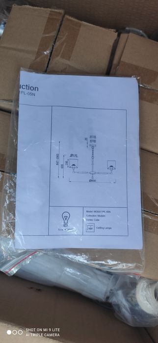 Продам люстру на 5 плафонов