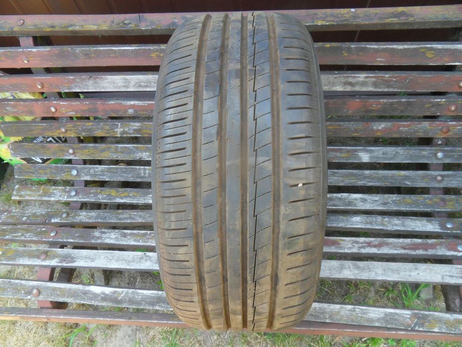 Opona Yokohama BluEarth-A AE50 215/40 R17 87W