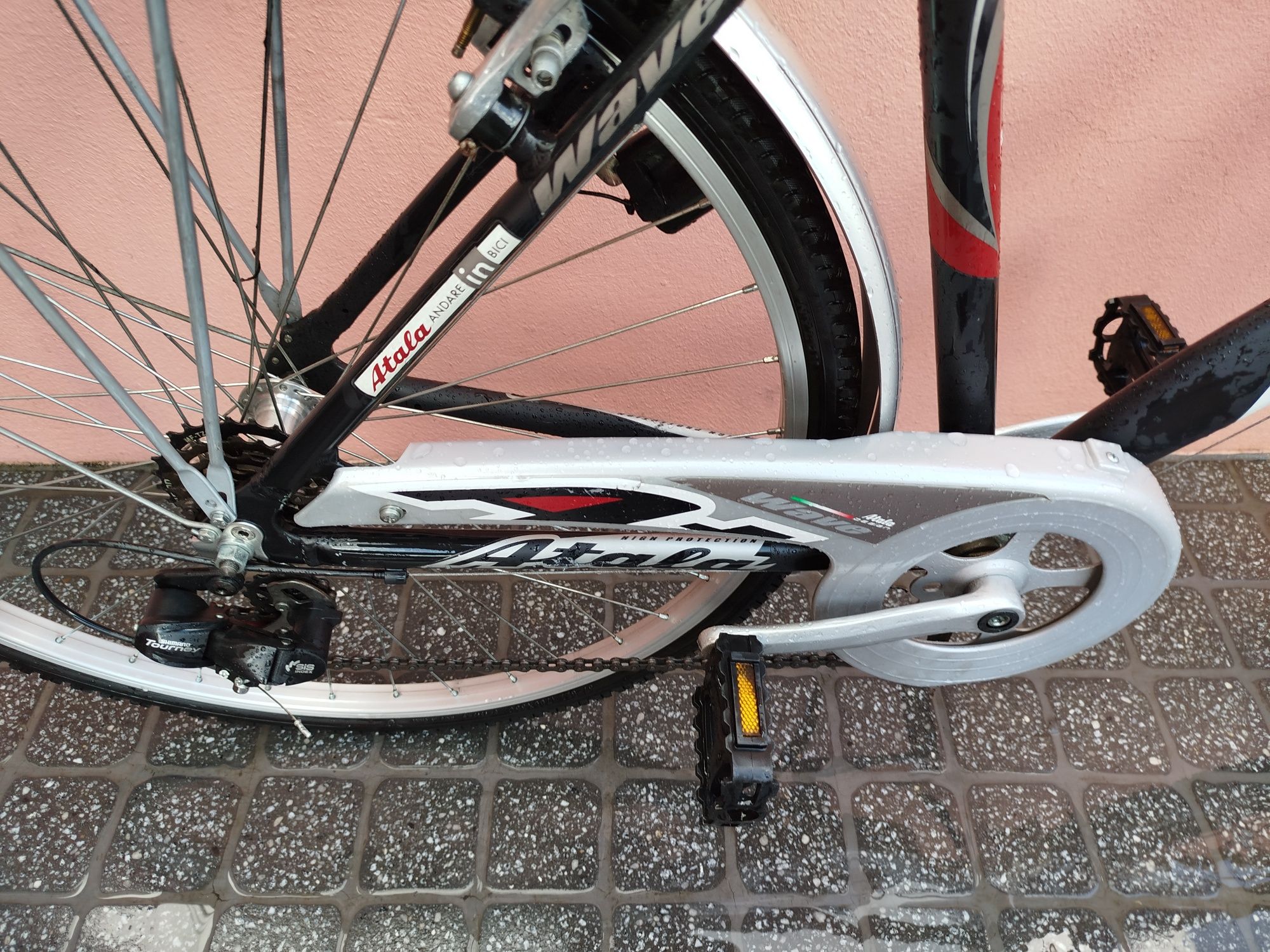 Bicicleta Cidade/Trekking ATALA Alumínio  28"/700c - COMO NOVA