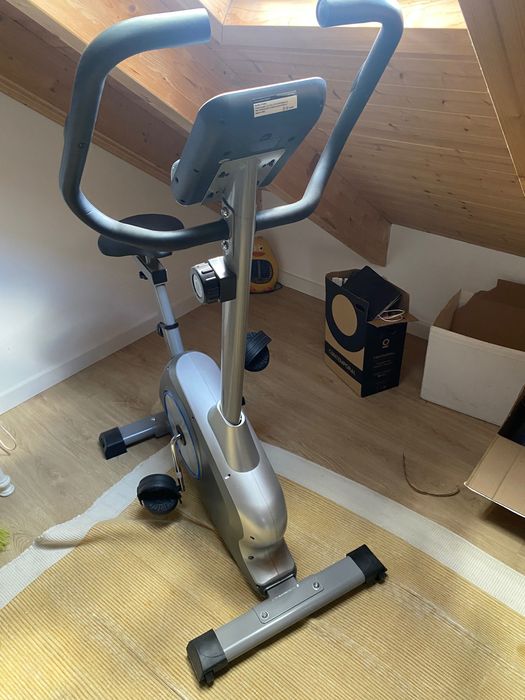 bicicleta estática como nova