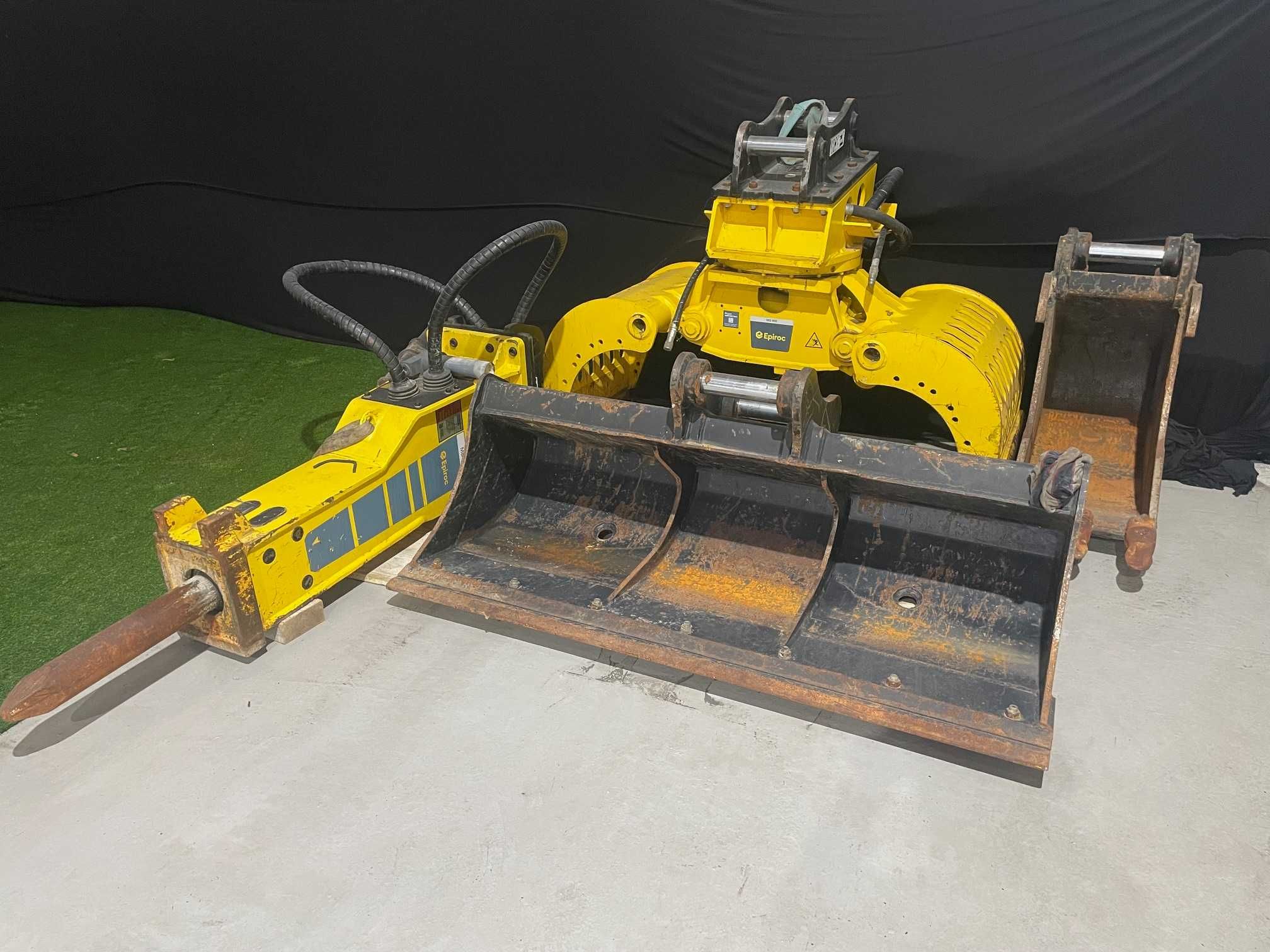 Escavadora Sany SY 155 U