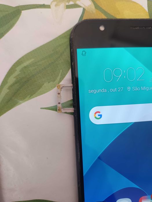 ASUS ZenFone 4 selfie pro