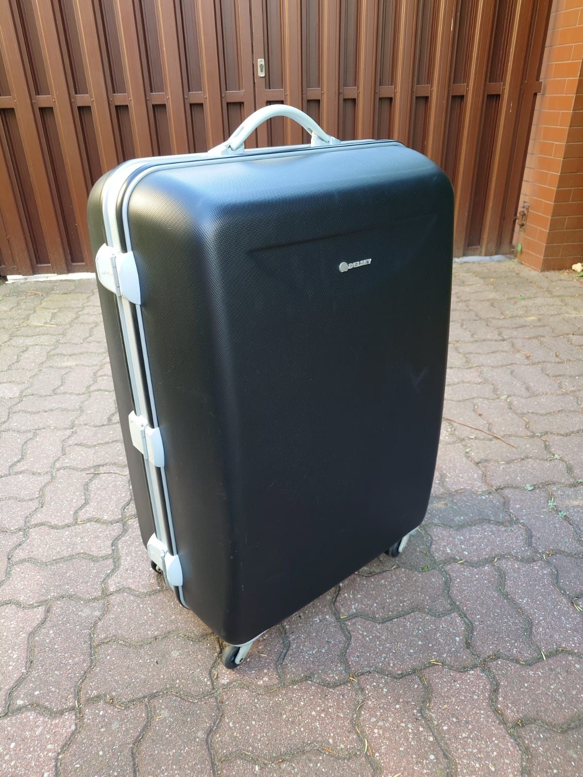 Walizka Delsey 100l skorupowa 4 kolka