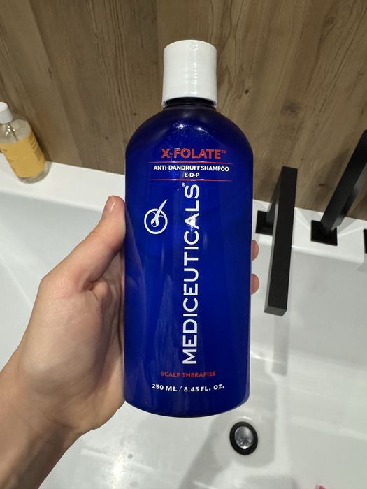 Mediceuticals X-Folate anti- dandfuff shampoo шампунь від лупи
