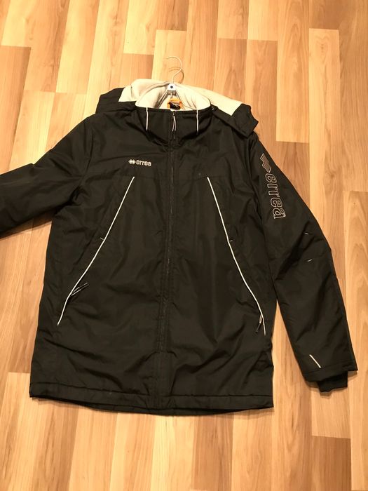 Куртка errea чорна xl