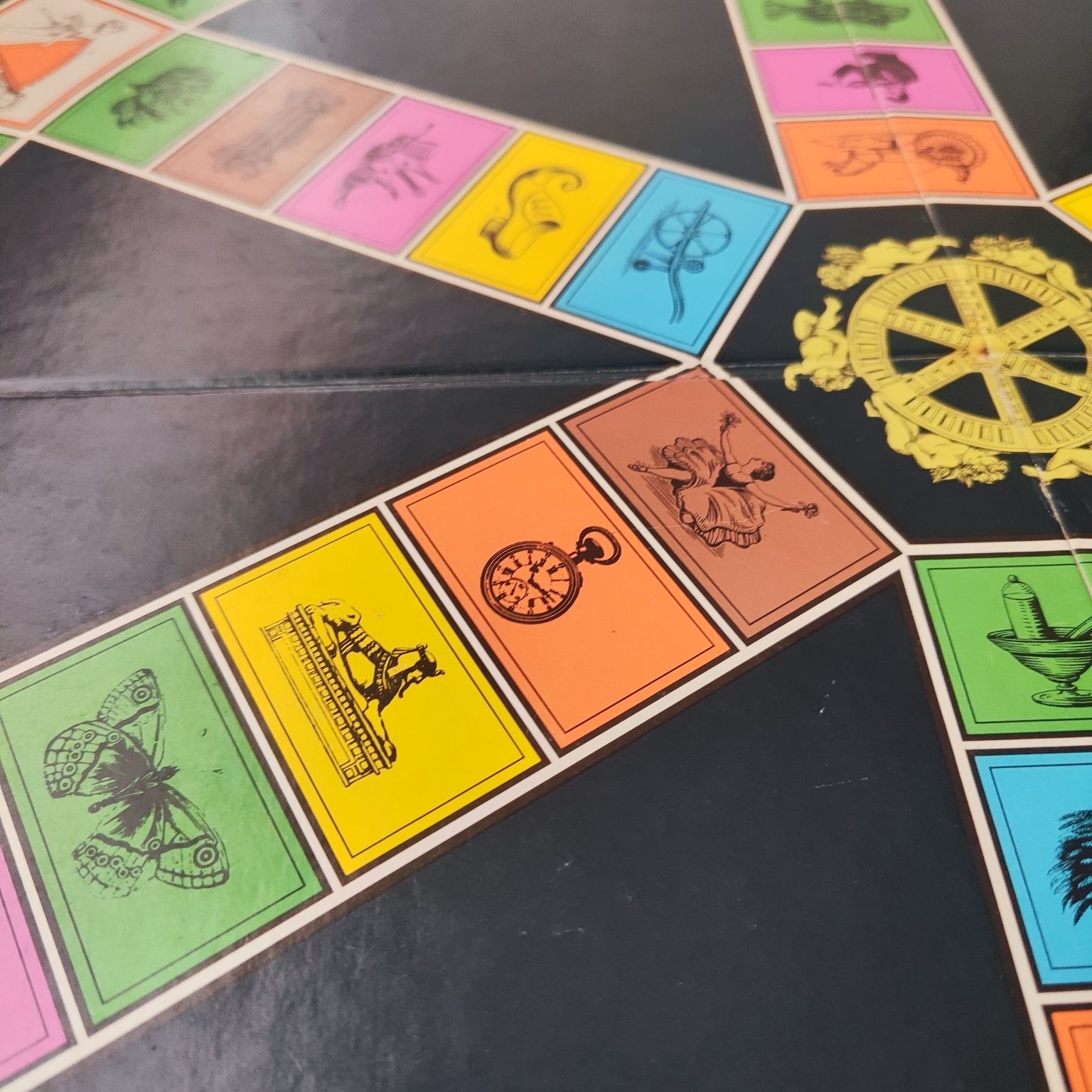Jogo de tabuleiro Trivial Pursuit Edição Genus 1995 Completo