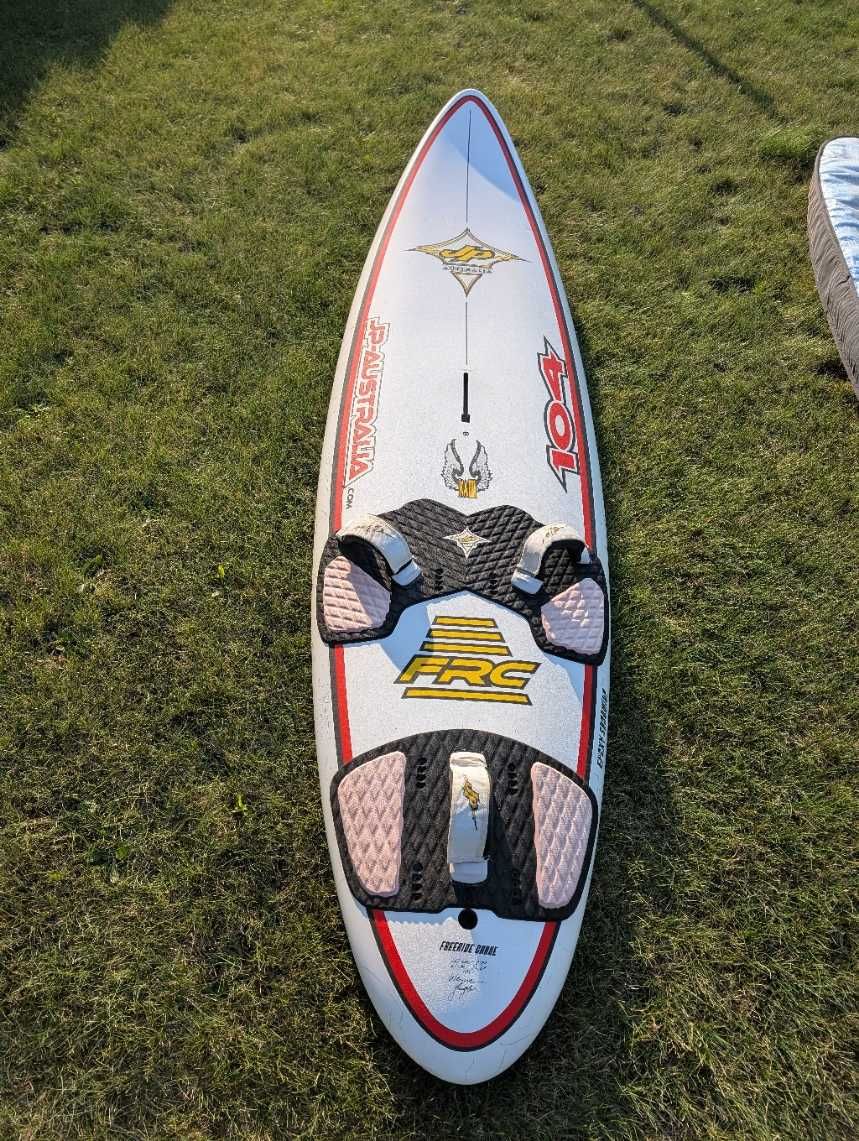 Deska windsurfingowa JP-Australia Freeride Carve 104 L – świetny stan!