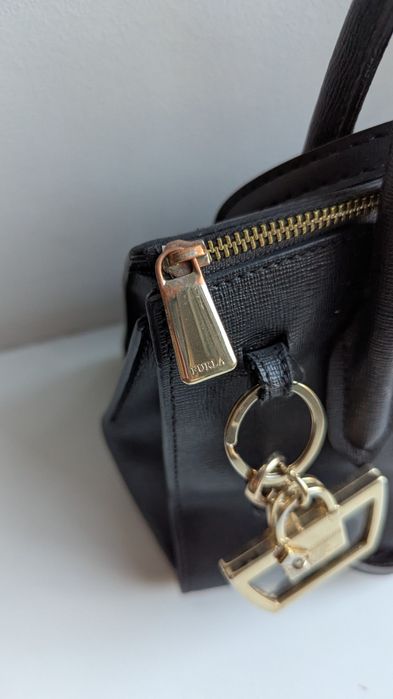 Сумка Furla оригінал шкіра сафьяно + фірмовий брелок